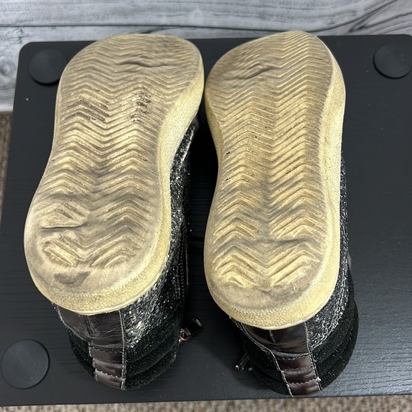 Steve Madden Golden Goose Knock off - Picture 4 of 7